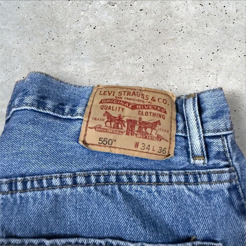 Levis 550 Relaxed Fit Tapered Leg Medium Wash Blue Denim Jeans Mens 34x36